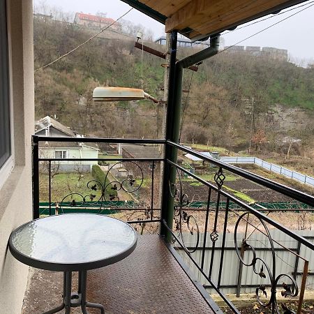 Вуличок Apartment Камианец-Подилский Екстериор снимка