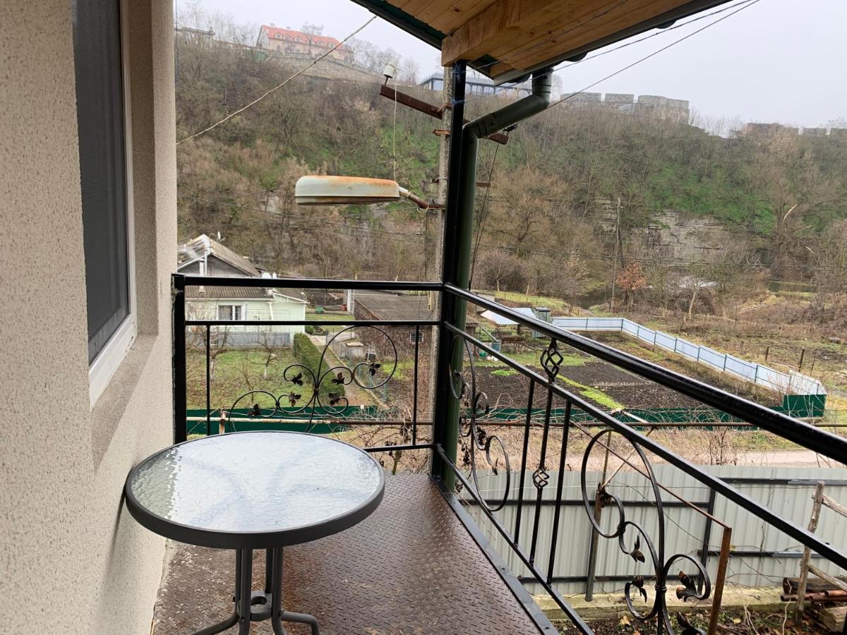 Вуличок Apartment Камианец-Подилский Екстериор снимка